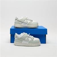 NIKE Dunk Low Infant White SIZE 4.5 Trainers