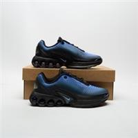 NIKE Air Max Dn Junior Black SIZE 4.5 Trainers