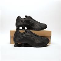 NIKE Shox R4 Women's Black SIZE 5.5 Trainers