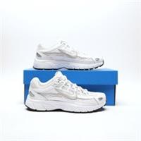 NIKE P-6000 Junior White SIZE 13.5 Trainers