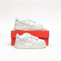 NIKE Dunk Low Infant White SIZE 5.5 Trainers