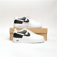 NIKE Air Force 1 Junior White SIZE 5.5 Trainers