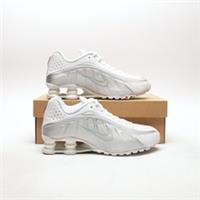 NIKE Shox R4 Women's White SIZE 6 Trainers