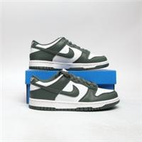 NIKE Dunk Low Junior White SIZE 6 Trainers