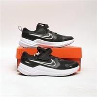 NIKE Little Kids Cosmic Runner Black Children's SIZE 1 Trainers