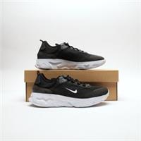 NIKE React Live Junior Black SIZE 5 Trainers