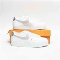 NIKE Blazer Low Platform Women's White/Silver SIZE 4 Trainers