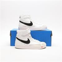 NIKE Blazer Mid '77 Children's White/Black SIZE 11 Trainers