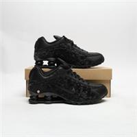 NIKE Shox R4 Women's Black SIZE 7 Trainers