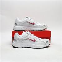 NIKE P-6000 Junior White SIZE 3.5 Trainers
