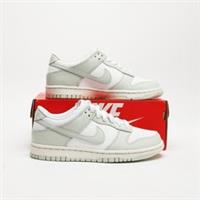 NIKE Dunk Low Junior White/Grey SIZE 4.5 Trainers