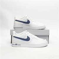 NIKE Air Force 1 Embroidered Swoosh Junior White SIZE 5 Trainers