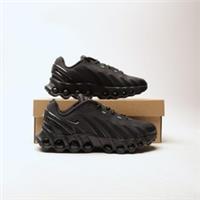 NIKE Air Max Dn8 Junior Black SIZE 5.5 Trainers