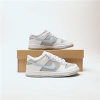 NIKE Dunk Low Junior White SIZE 3 Trainers