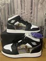 NIKE AIR JORDAN 1 MID (GS) HOLOGRAM'' SIZE UK 5.5 EUR 38.5 US 6Y (DR9495 001)