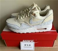 NIKE AIR MAX 1 GS PALE IVORY/FOOTBALL GREY, UK 5.5, DZ3307-102, NEW.