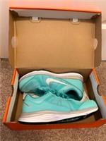 BNIB £135 Women's /Girl's NIKE 820313-300 Turquoise Dual Fusion X2 Trainers UK 4