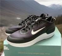 Nike Amixa Womens UK 7.5 Size Running Trainers CD6403-003 Sneakers Shoes NEW