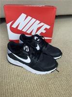Nike LD Victory GS In Black & White AT5604 002 Size Uk 5 New In Box