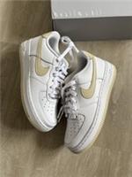 Nike Air Force 1 Low GS White Light Khaki Size UK 4.5 US 5Y - Brand New 📦