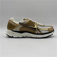 Nike Zoom Vomero 5 Metallic Gold Size UK9