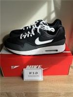 NIKE AIR MAX 1 GS BLACK / WHITE, UK 5.5, DZ3307-005, NEW.