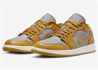 Nike Air Jordan 1 Low Women's UK 4.5 EUR 38 (DC0774 020)