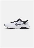 Nike LEGEND ESSENTIAL 3 NN - Training shoe Size UK 4 / EU 37.5