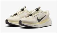 Nike Pegasus EasyOn Road Running Shoes FQ7844 102 UK 7.5/ EUR42
