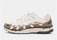Nike P-6000 Utility Men's Shoes Trainers in Brown