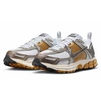 NIKE VOMERO 5 (GS) Metallic Pewter/Medium Ash Size UK 4 New In Half Box