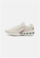 NIKE WMNS AIR MAX DN SE Womens/Unisex Sail/Light Soft Pink UK 8.5 In Half Box