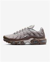 Nike Air Max Plus Women's Shoes in College Grey/Phantom