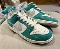 Nike Dunk Low Kasina UK9