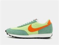 Nike Daybreak SP in Lime Green and Orange UK 9.5 - US 10.5 - EUR 44.5