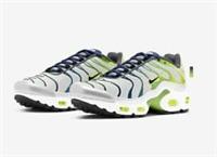 NIKE AIR MAX PLUS (GS) YOUTH SIZE UK 6 EUR 39 (CD0609 101)WHITE/ BLACK/ GREEN