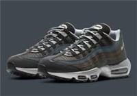 MENS NIKE AIR MAX 95 PRM ,,Reflective'' SIZE UK 6.5 EUR 40.5 (DH8075 001)