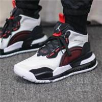 NIKE JORDAN AEROSPACE 720 SIZE UK 6 EUR 40 US 7 (BV5502 100)WHITE/GYM RED/BLACK