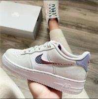 NIKE AIR FORCE 1 LV8 (GS) YOUTH SIZE UK 4.5 EUR 37.5 (CJ4093 001)