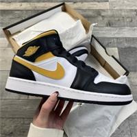 NIKE AIR JORDAN 1 MID GS WHITE BLACK POLLEN SIZE UK5.5 US6Y EUR38.5 554725-177