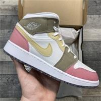 NIKE TRAINERS AIR JORDAN 1 MID SE PASTEL VIVID GREEN GS SIZE UK5.5 US6Y EUR38.5