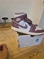 Nike trainers Air Jordan 1 mid UK 7.5 womens sneakers shoes new with box