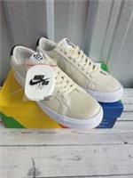 Nike SB Zoom Blazer Low QS Medicom Toy Men's UK 8.5 EUR 43 (CZ4620 200)