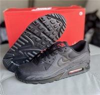 Nike Air Max 90 Size 6 **BOX HAS NO LID**