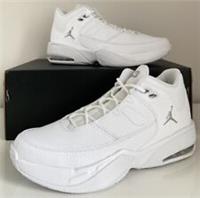 Nike Air Jordan Max Aura 3 SIZE 6 UK Trainers White/Metallic Silver CZ4167 110