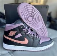 Nike Air Jordan 1 Mid SE Size 9 **BOX HAS NO LID**