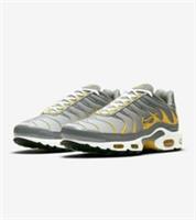 NIKE AIR MAX PLUS (GS) ODD SIZES Left UK 4 -Right UK 4.5 (DJ4619 002)GREY/YELLOW