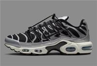 NIKE AIR MAX PLUS WOMEN'S UK 4.5 'TOGGLE BLACK SILVER' - FD0799 001