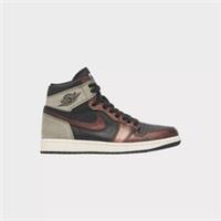 Nike Air Jordan 1 Retro High OG Trainers Size 43.5