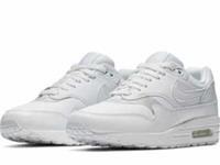 NIKE AIR MAX 1 ,,WHITE / SILVER'' SIZE UK 3 EUR 36 US 5.5 (319986 119)